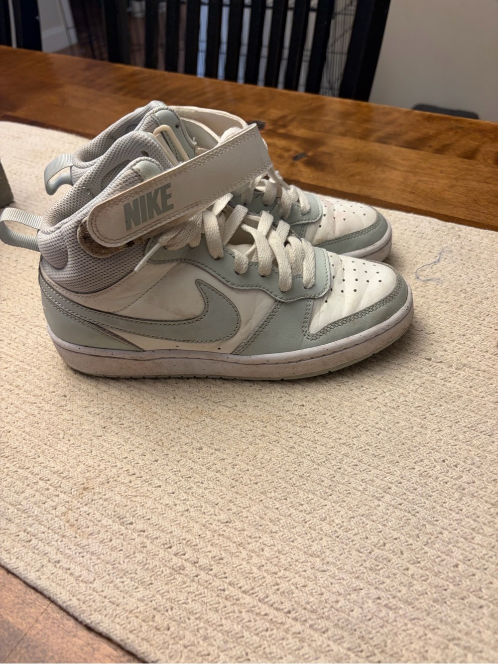 Nike Kids Mid-Top Sneakers in Seagreen and White